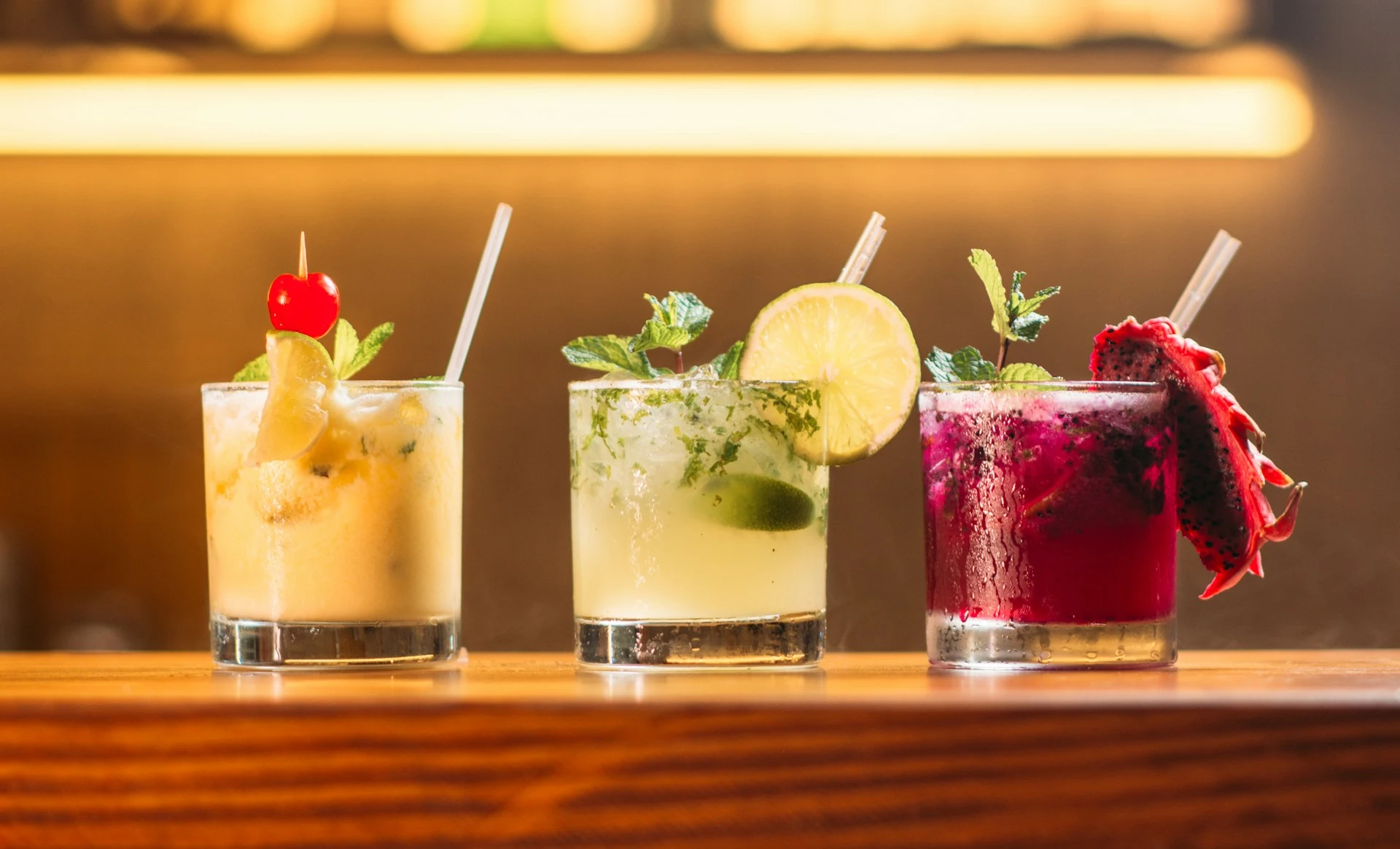 Co to jest garnirowanie drinków?