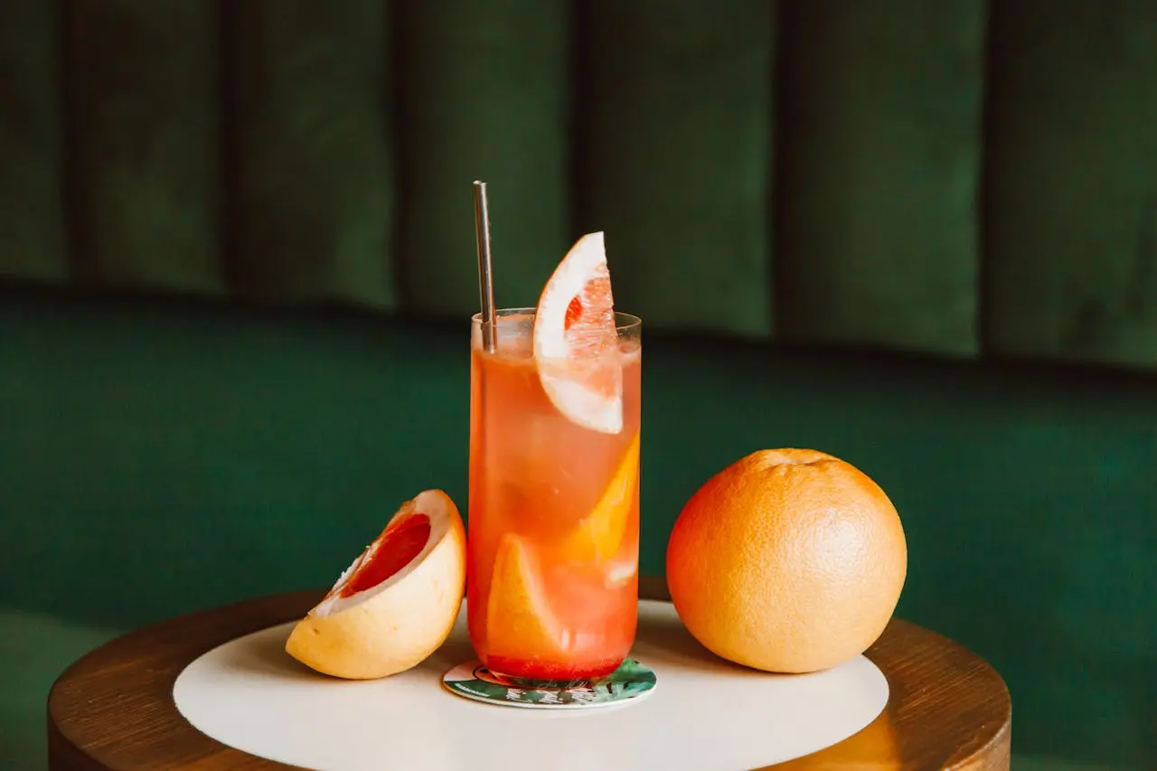 Drink bezalkoholowy z grejpfrutem