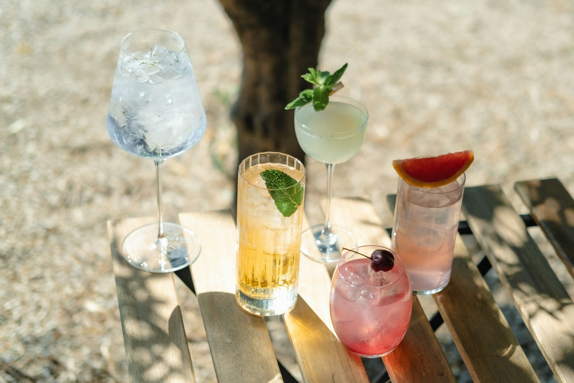 Orzeźwiające drinki z wódką na lato